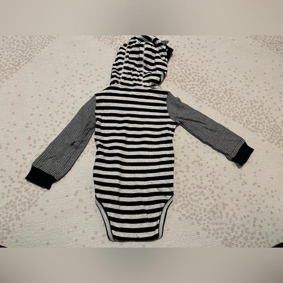 Hooded Bodysuit - Picture 7 of 8